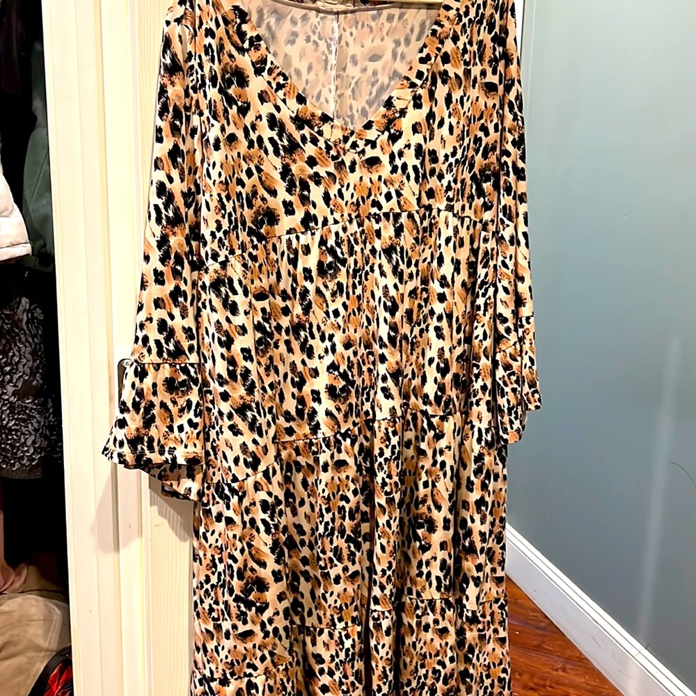 Gorgeous! Ninexis boutique dress .
